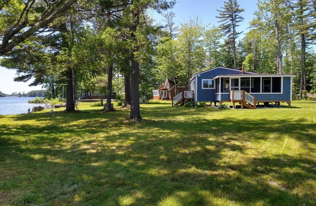 Lakeside Cottage On Tacoma lakes