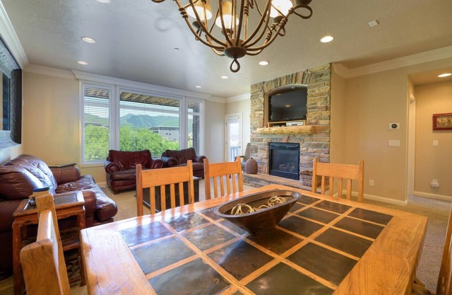 Lakeside Escape LS36A 1 BR |Pool |Game Rm |Hot Tub