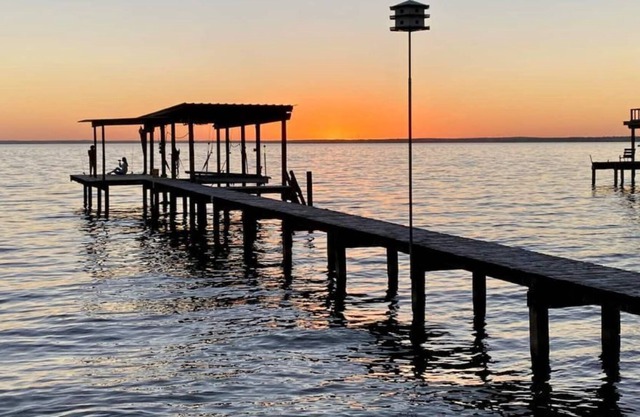 Lakeside Memories - Family Friendly, Great Backyard, Fishing, Fire, and Kayaking