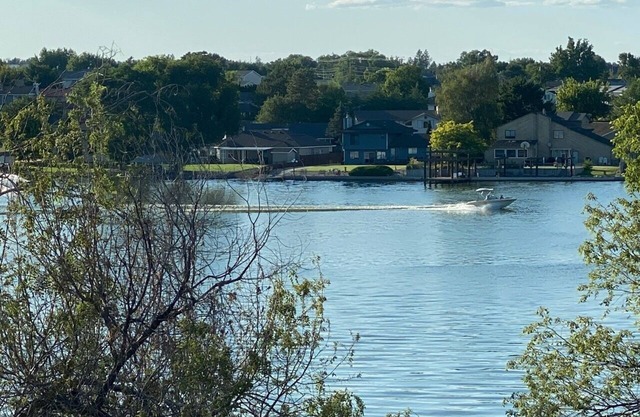 Lakeside Motel