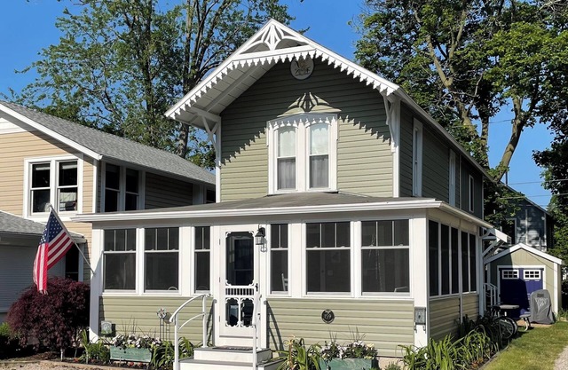 Lakeside OH Cottage, große Leinwand Veranda, Seeblick, Schritte zum Park & Shopping