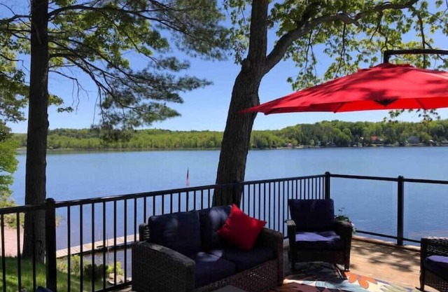 Lakeside property with awesome view
