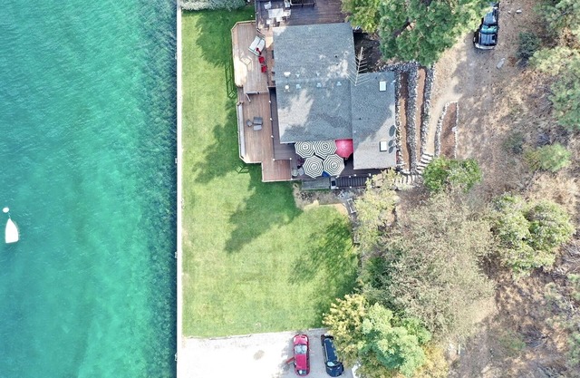 Neue Lakeside Cozy Waterfront Condo direkt am Lake Chelan!