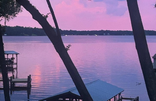 Lakeside retreat on Lake Talquin