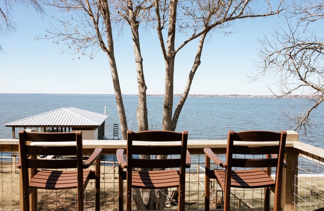 Lakeside Retreat – Spacious, Family-Friendly Getaway on Lake Livingston