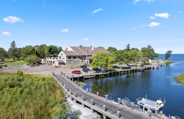 Lakeside Retreat Townhome w/Golf Views