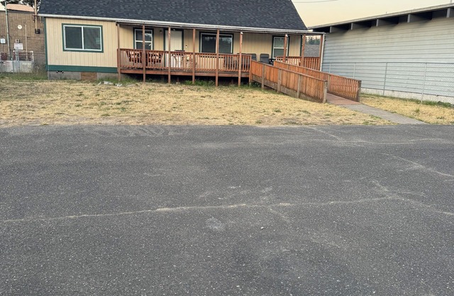 Lakeside Retreat with Big Porch, Extra Parking, and Prime Downtown Location