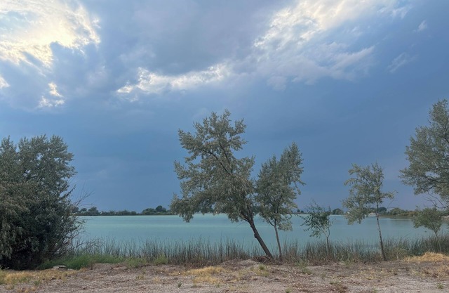 Lakeside RV Spot – Private Beach Access – Long-Term Welcome