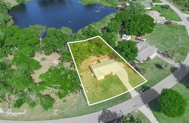 Lakeside Serenity – Updated Home w/ Stunning Views