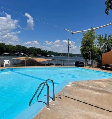 Lakeside Stay For Two By Wet Feet Retreats