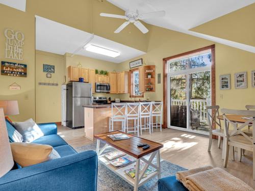 Lakeside Suites