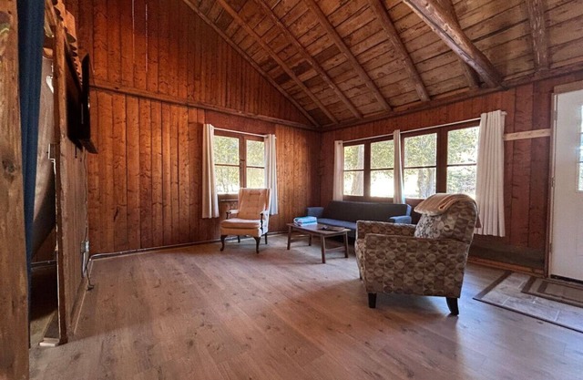 LakesideCharm: 2BR, A/C, grill