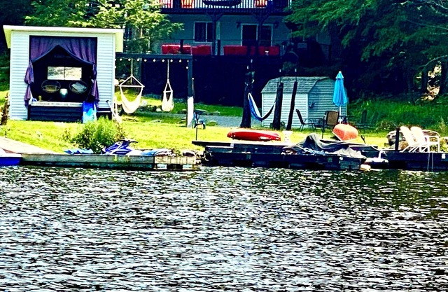 LakeVibez - Lakefront 5bed 3bath Hideout Resort! Private dock & Spectacular view