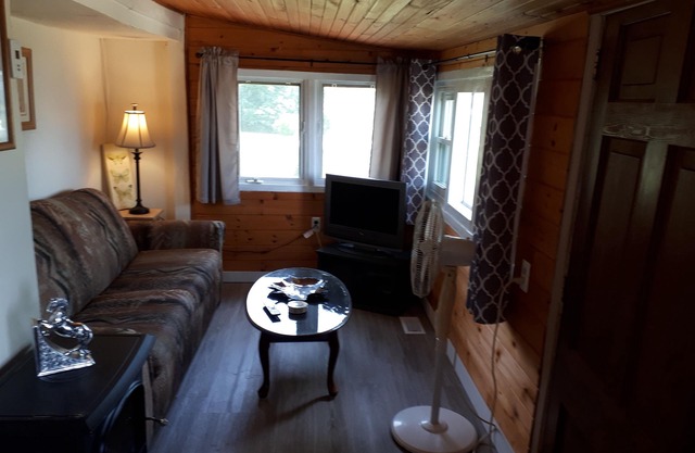 Lakeview 1 Schlafzimmer Cottage am Lake Erie in Colchester (südlich von Harrow) # 67