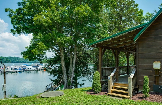Lakeview Cabin in Marina am Dale Hollow Lake in der Nähe des Standing Stone State Park
