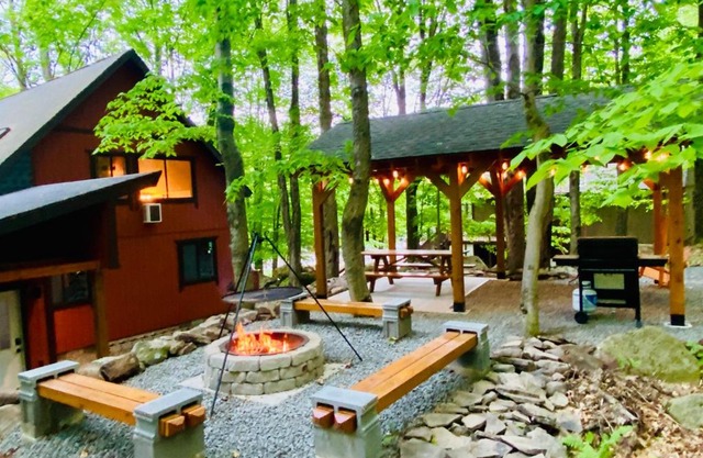 Lakeview Cabin in The Hideout