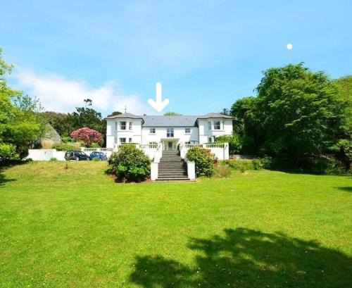 Lakeview, Colmer Estate