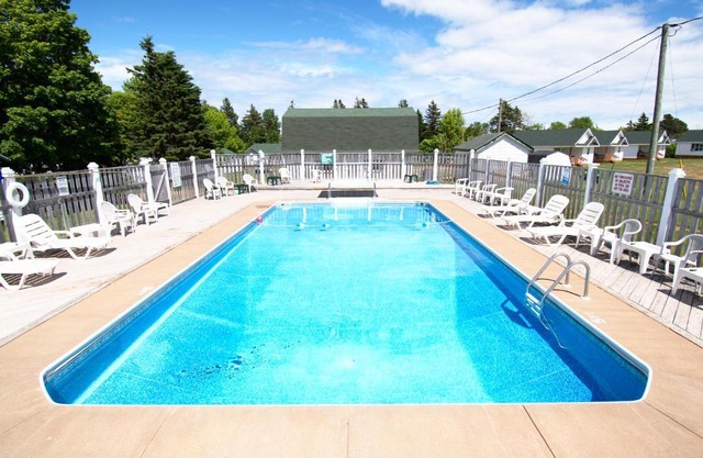 Lakeview Lodge and Cottages