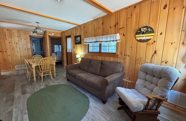 Lakeview Lodge ~ Spacious Three Bedroom with Lake Views in Hazelhurst, Wisconsin