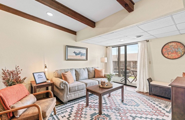 Lakeview Lodge - Getaways at Kimberling Crossing