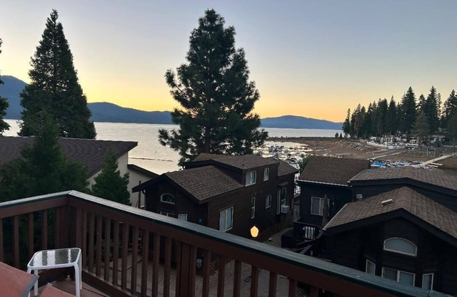 Lakeview & private boat dock