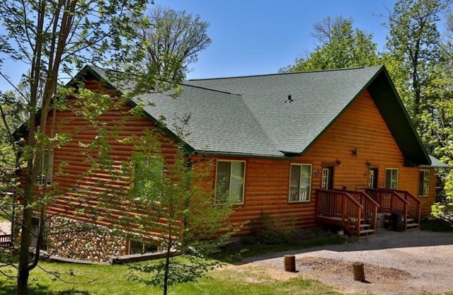 Lakeview Villa on Big Turtle Lake - Prime Fishing Location