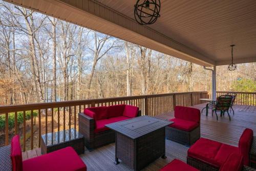 Lakeview with Dock and king bed Gainesville