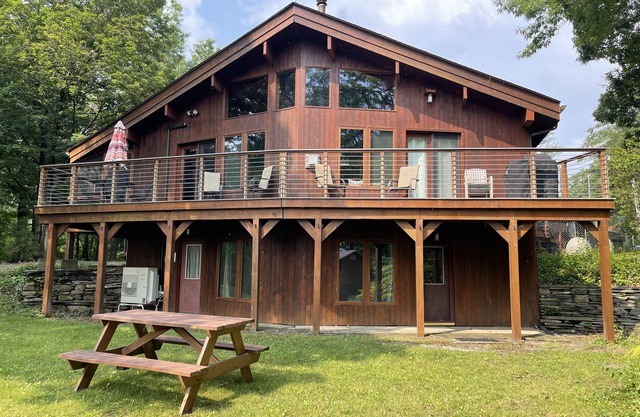 Lakewood Lodge mit Cayuga Lake Vistas