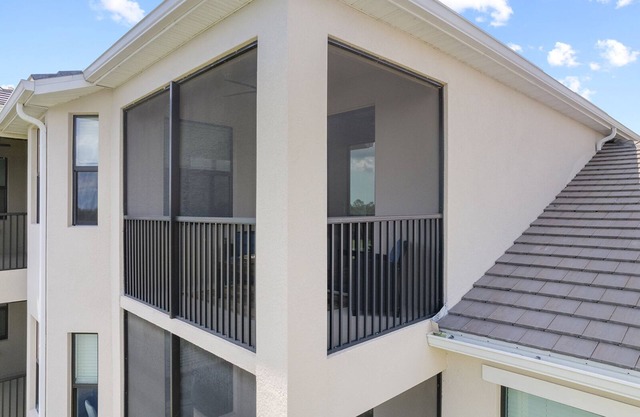 Lakewood National - PIPER WAY Top Floor Corner Condo w/Views 14th & 15th Holes