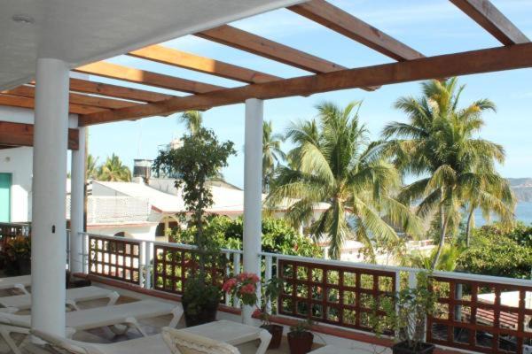 LALORA Hotel & Villas