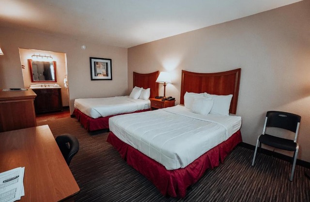 Lamplighter Inn and Suites - North