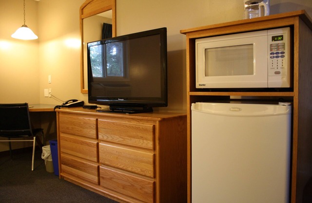 Lamplighter Inn