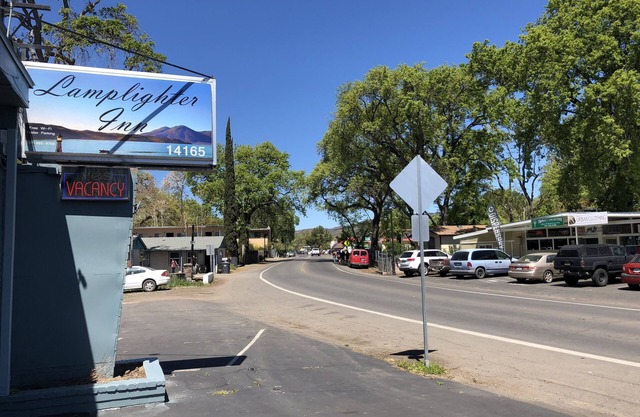 Lamplighter Motel