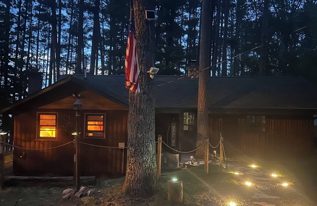Land O' Lakes Cozy Cabin on Little Portage Lake with Amazing Views !
