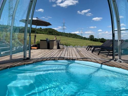 Ferienhaus mit Privatpool für 4 Personen ca 120 m in Trois-Ponts, Wallonie Spa-Francorchamps und Umgebung