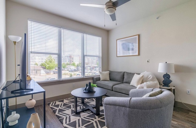Landing at Enclave at Woodland Lakes - 1 Bedroom in The Woodlands
