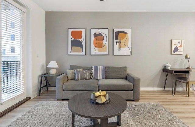 Landing at The Draper - 1 Bedroom in Garland