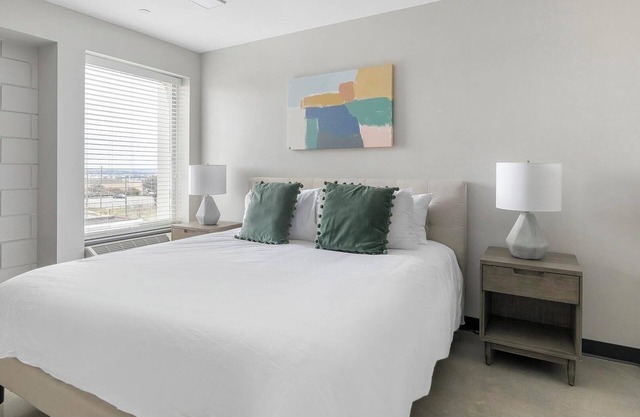 Landing | Amazing 1BD, Game Room, Gym