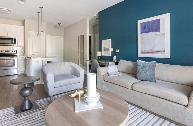 Landing | Amazing 2BD, Gym, Pool