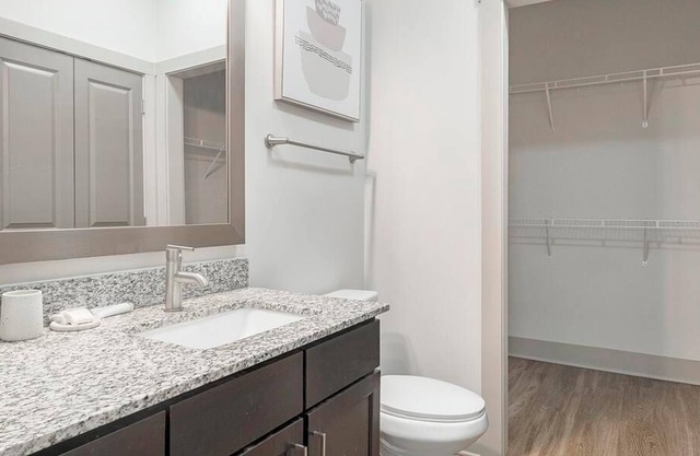 Landing at 4700 Colonnade - 2 Bedrooms in Overton