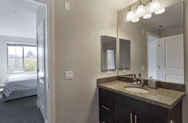 Landing at Adagio on the Green - 2 Bedrooms in Downtown Mission Viejo