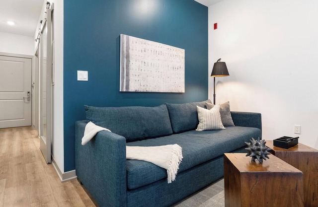 Landing at Commons on Ludlow - 1 Bedroom in University City