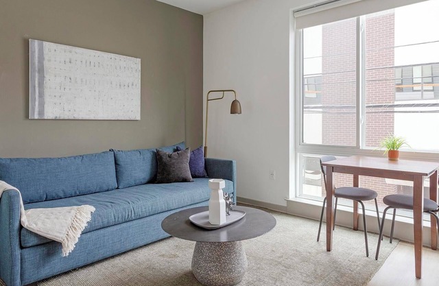 Landing at Commons on Ludlow - 1 Bedroom in Uni.