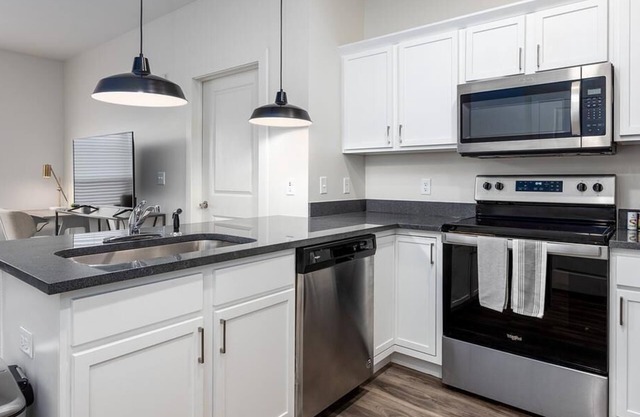 Landing at Gateway Lofts - 1 Bedroom in West Scioto