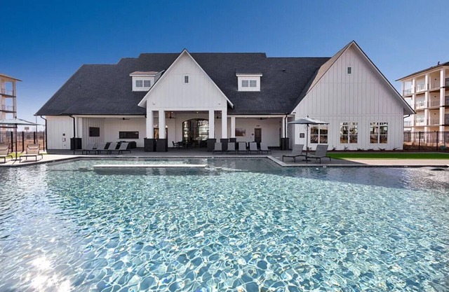 Landing at Gateway Village at Swan Creek - 3 Bedrooms in Athens