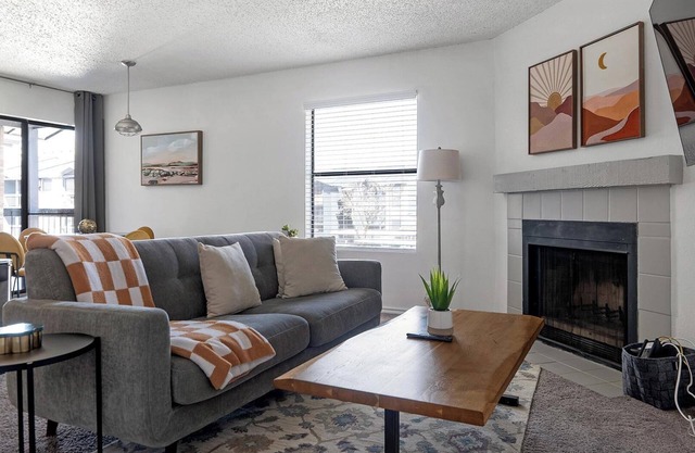 Landing at Mueller Flats - 2 Bedrooms in Windso.