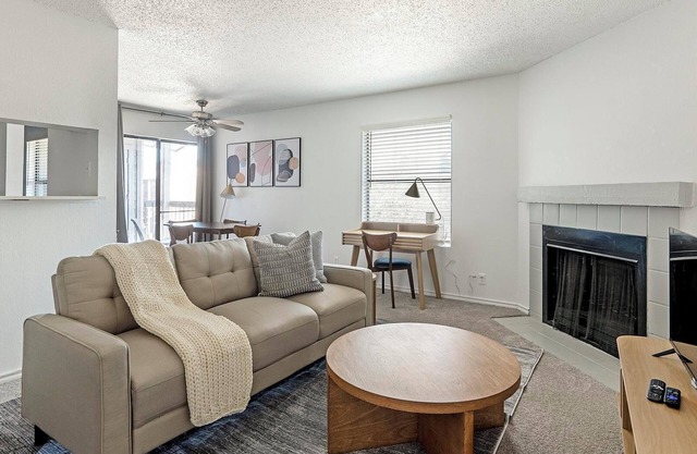 Landing at Mueller Flats - 2 Bedrooms in Windso.