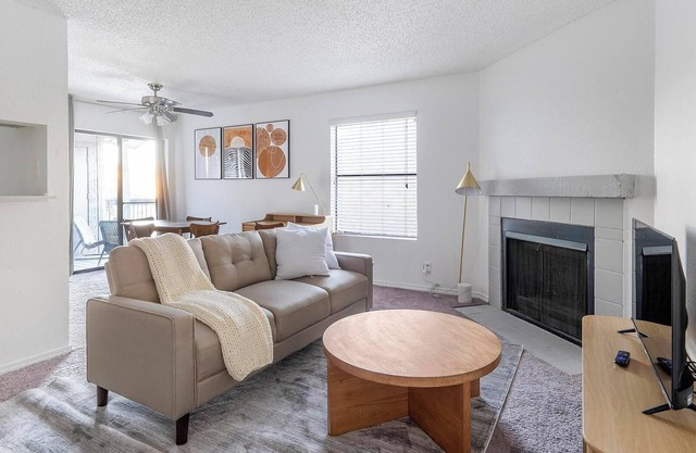 Landing at Mueller Flats - 2 Bedrooms in Windso.