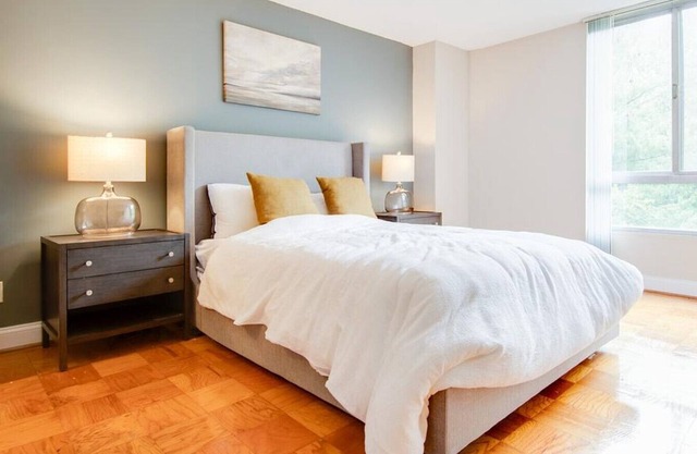 Landing at North Park Apartments - 1 Bedroom in Friendship Heights Village