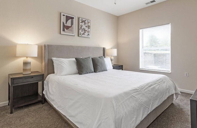 Landing at Quail Hollow at the Lakes - 2 Bedrooms in Springfield